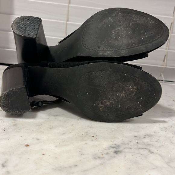 Women’s heels - Picture 3 of 4